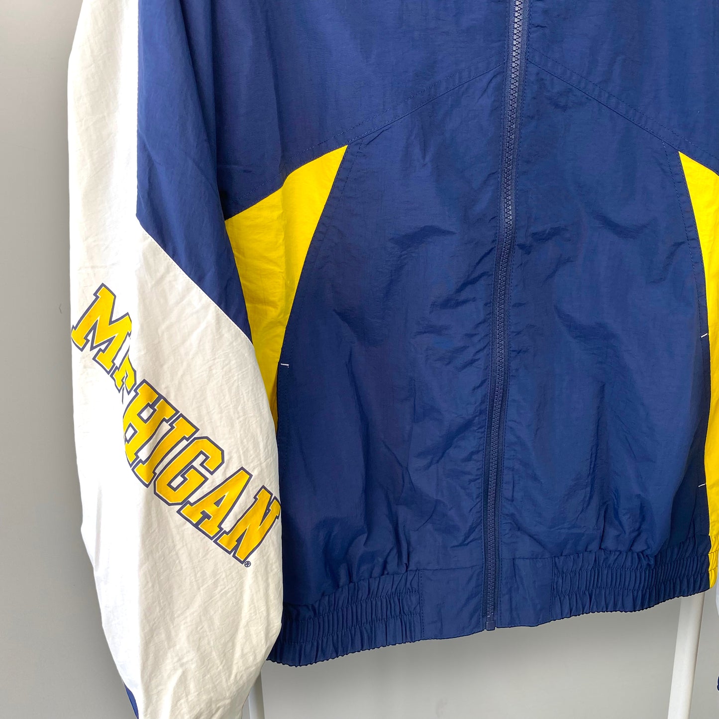 Deadstock Mitchell & Ness Michigan Wolverines Windbreaker [M]