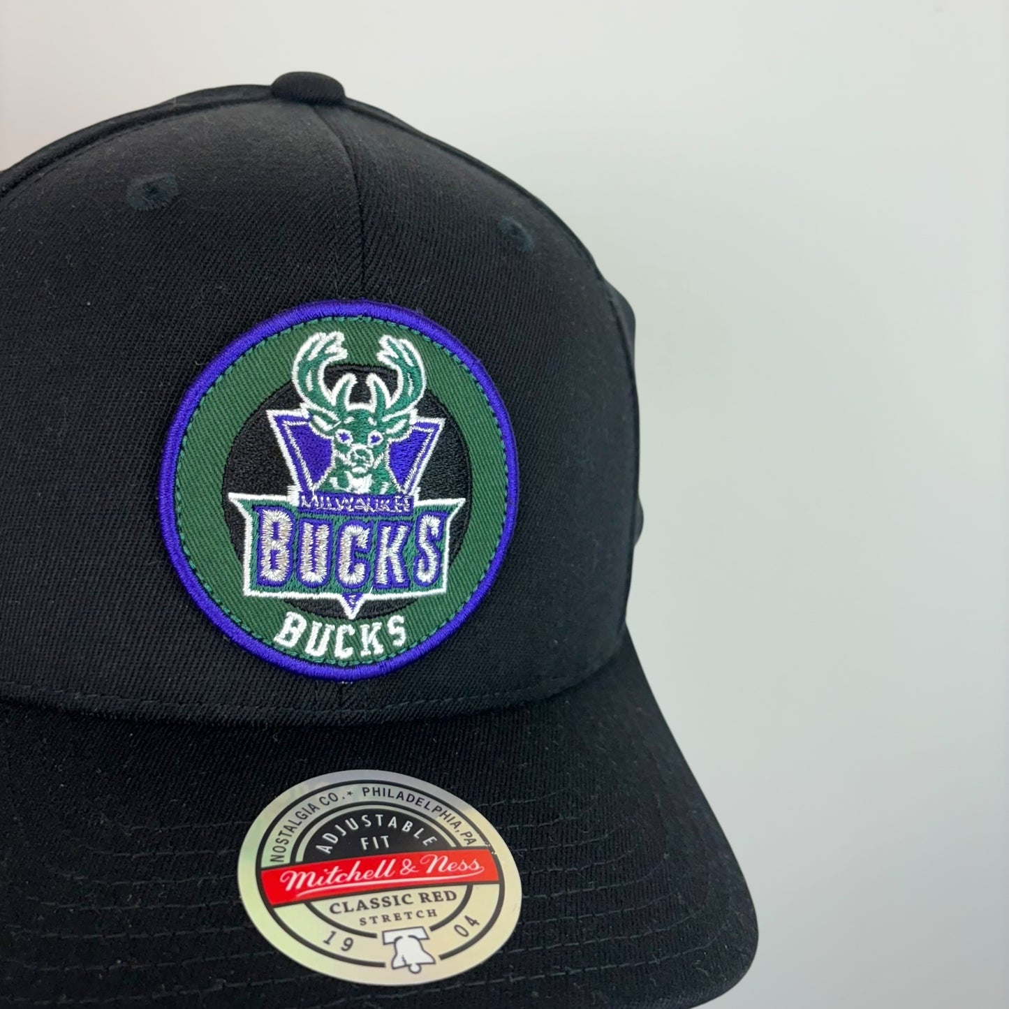 Mitchell & Ness Milwaukee Bucks Alley Oop Snapback Hat