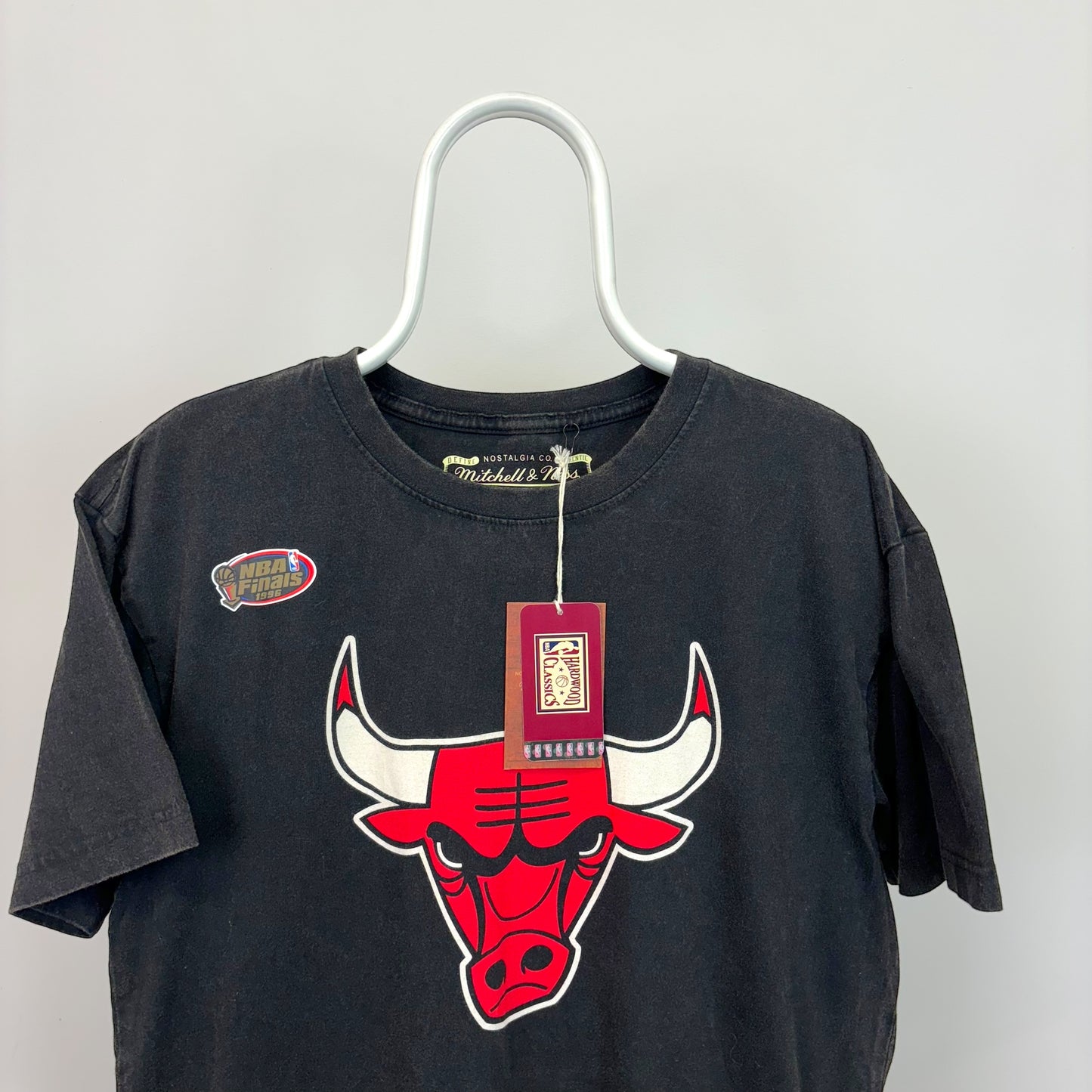 Mitchell & Ness Chicago Bulls Worn Logo T-Shirt