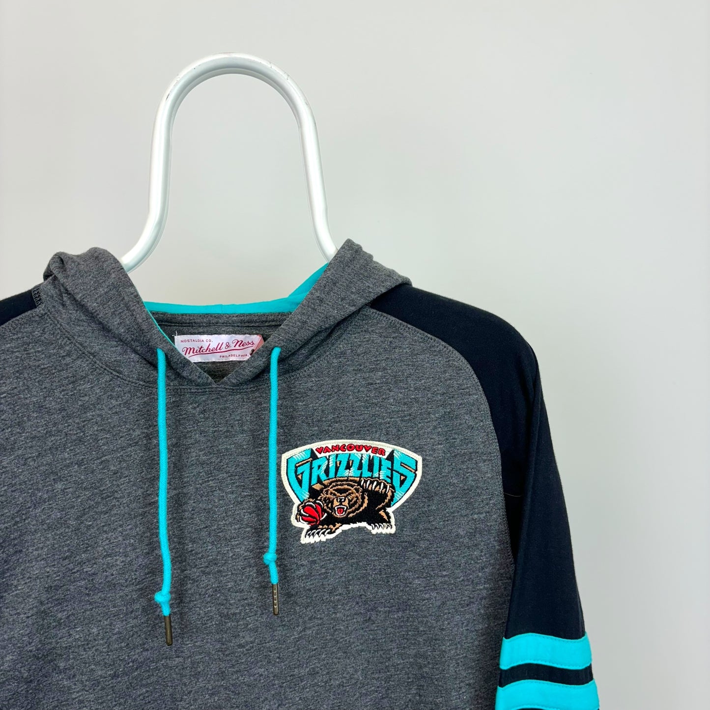 Mitchell & Ness Vancouver Grizzlies Lightweight Hoodie