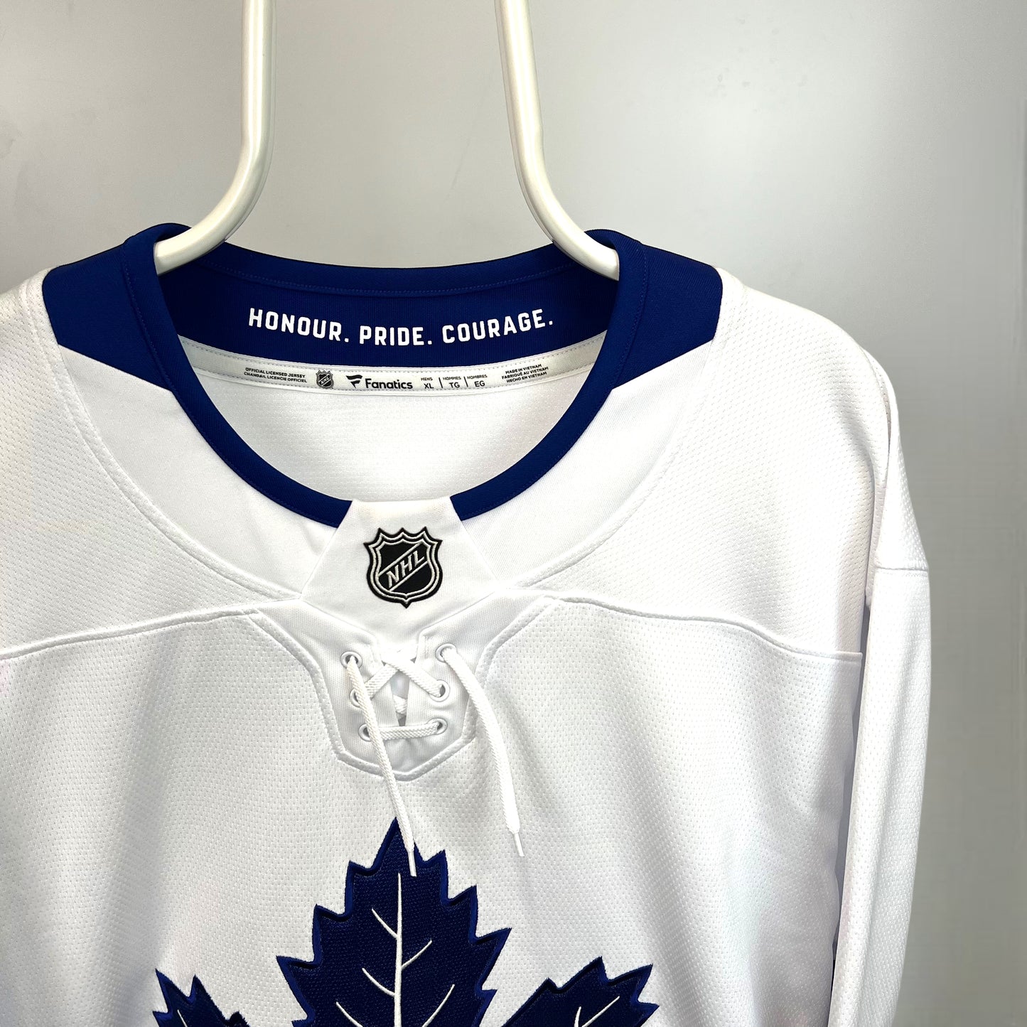 Deadstock NHL Toronto Maple Leafs Jersey