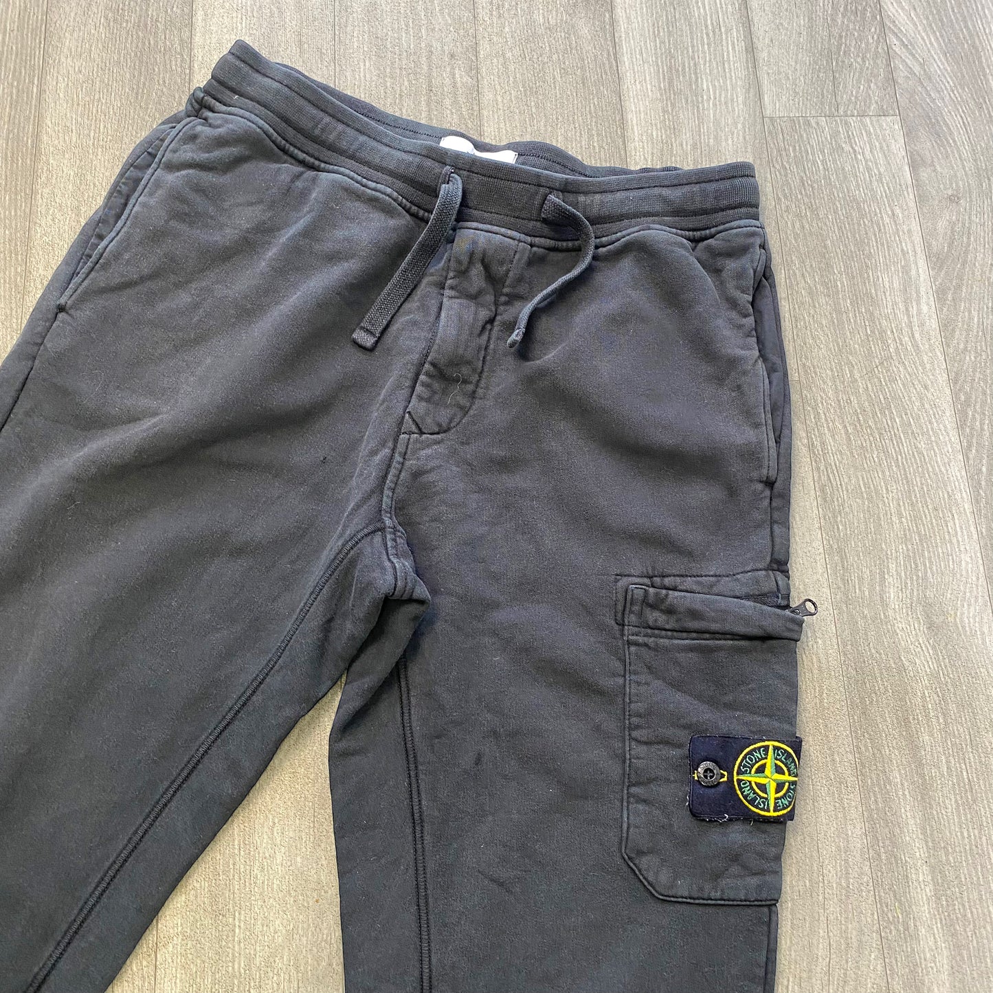 Stone Island Compass Patch Cargo Joggers [M]