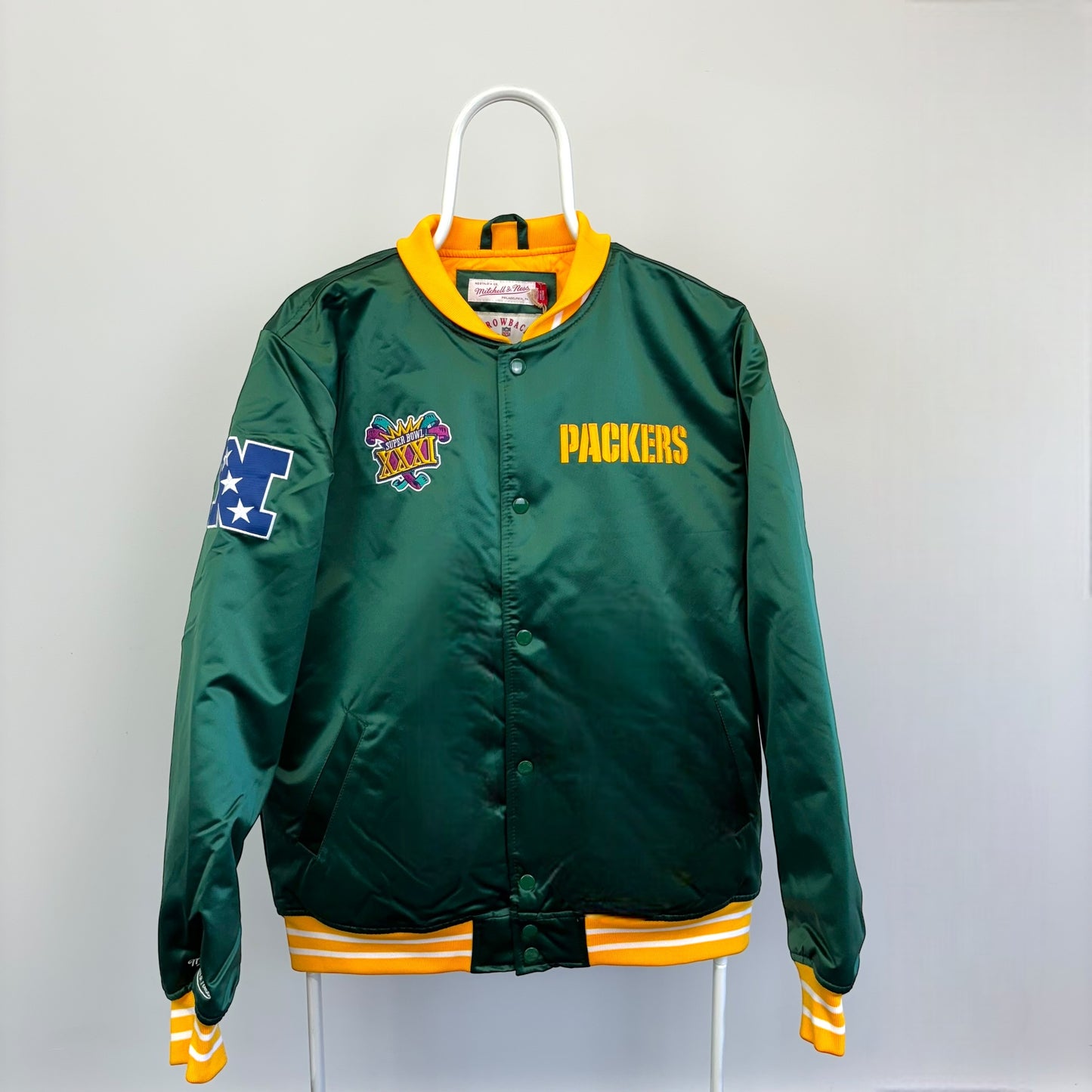 Mitchell & Ness Green Bay Packers Heavyweight Satin Jacket