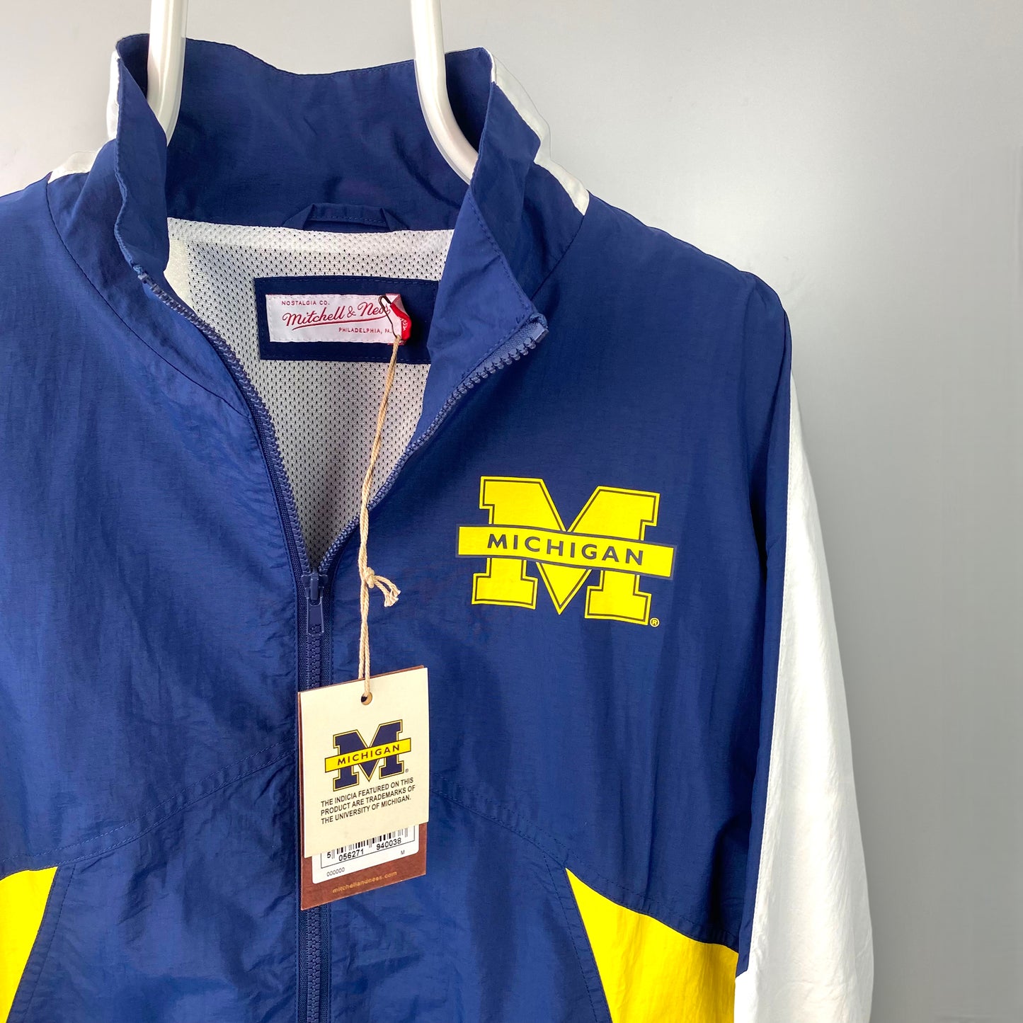 Deadstock Mitchell & Ness Michigan Wolverines Windbreaker [M]