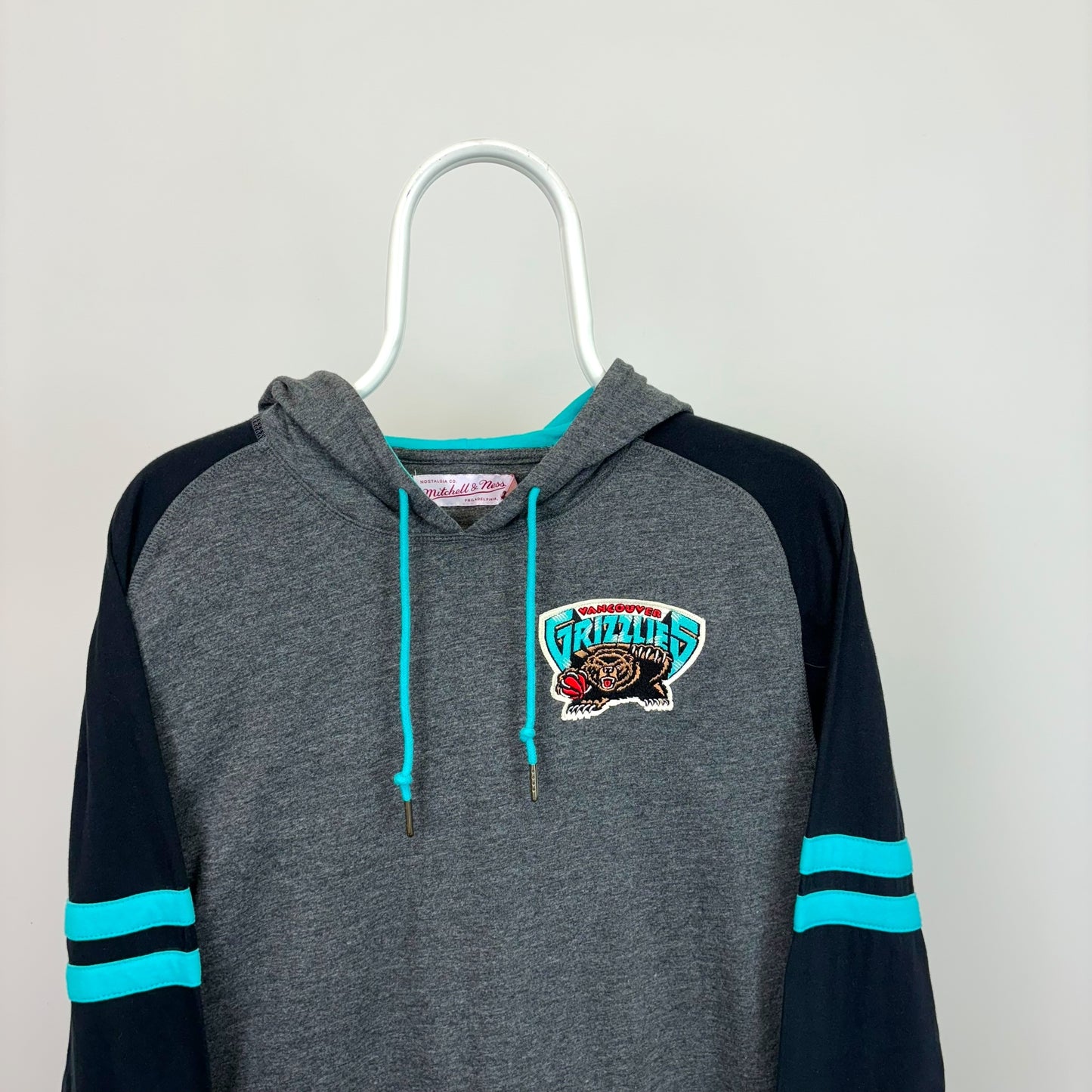 Mitchell & Ness Vancouver Grizzlies Lightweight Hoodie