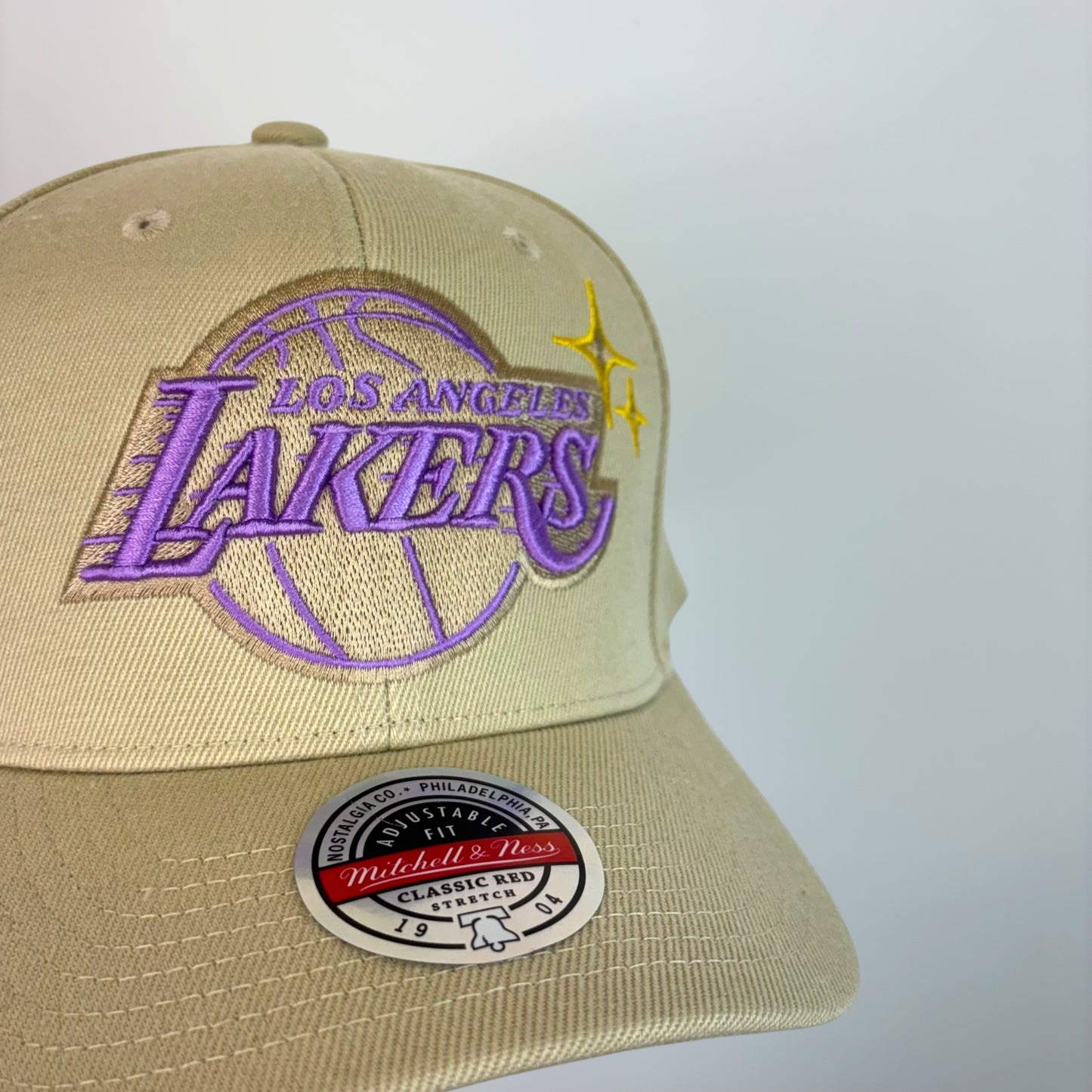 Mitchell & Ness Los Angeles Lakers Cream Team Logo Snapback Hat