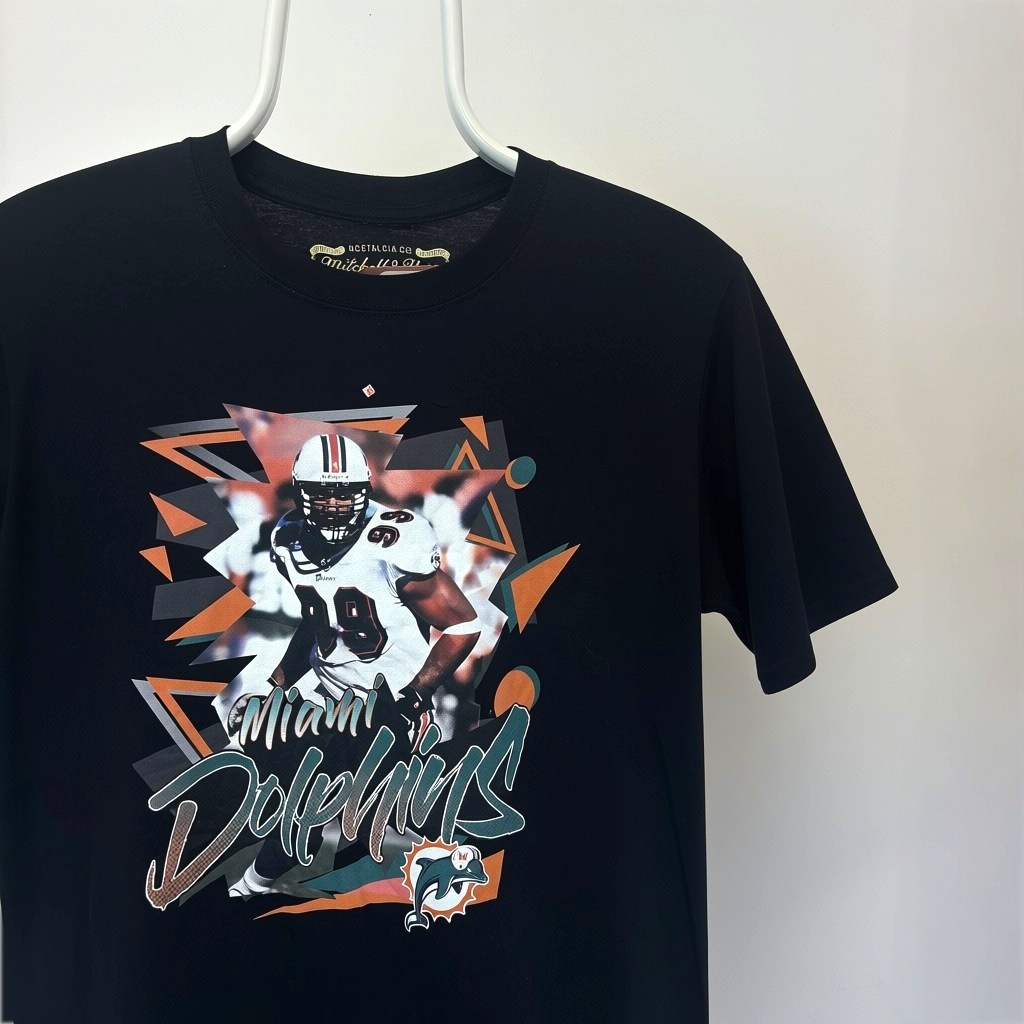 Mitchell & Ness Jason Taylor Miami Dolphins Throwback T-Shirt – Black