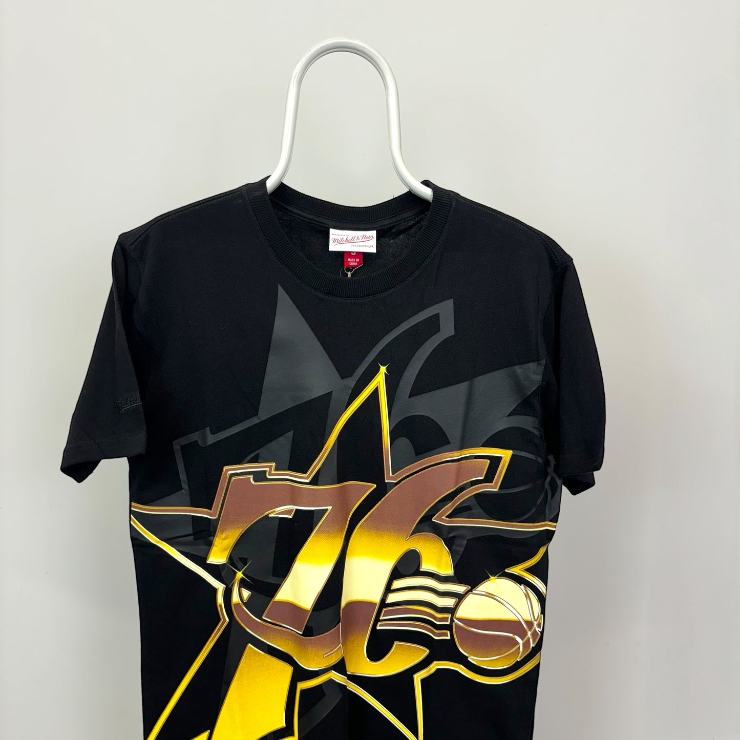 Mitchell & Ness Philadelphia 76ers Gold 4.0 Tee